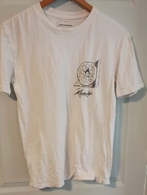 White Short‑Sleeve Tee with Chest Donut Graphic